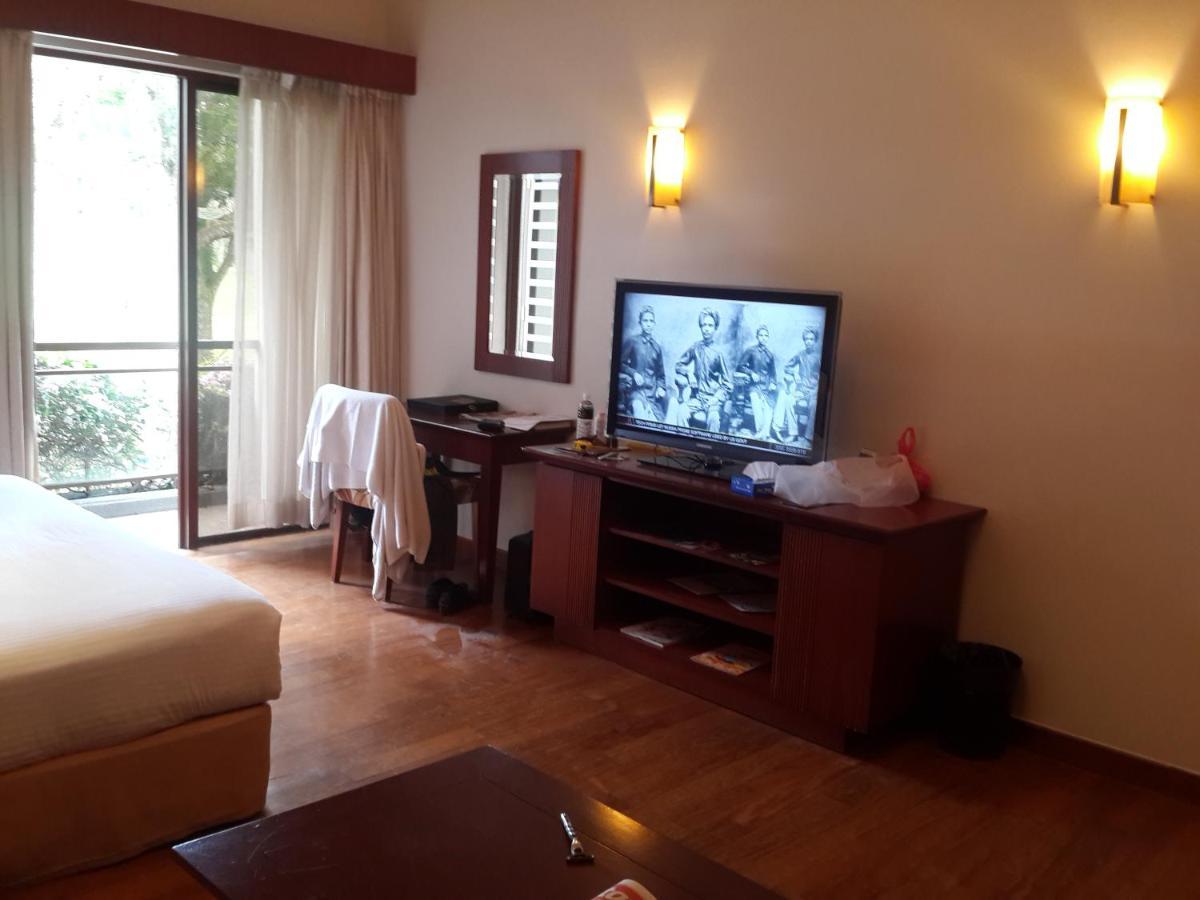 Pulai Spring Resort Kampung Kangkar Pulai Εξωτερικό φωτογραφία